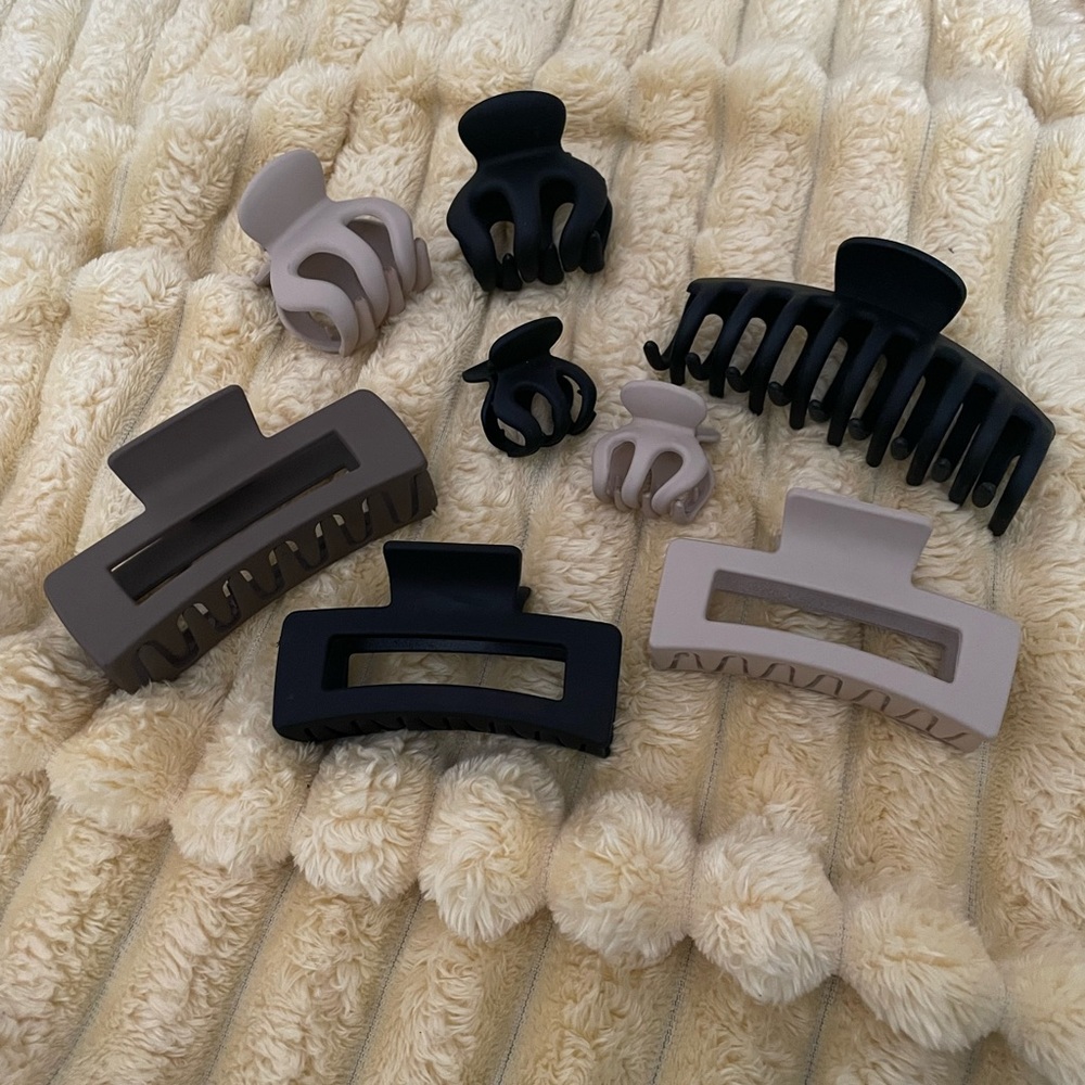 Claw clips